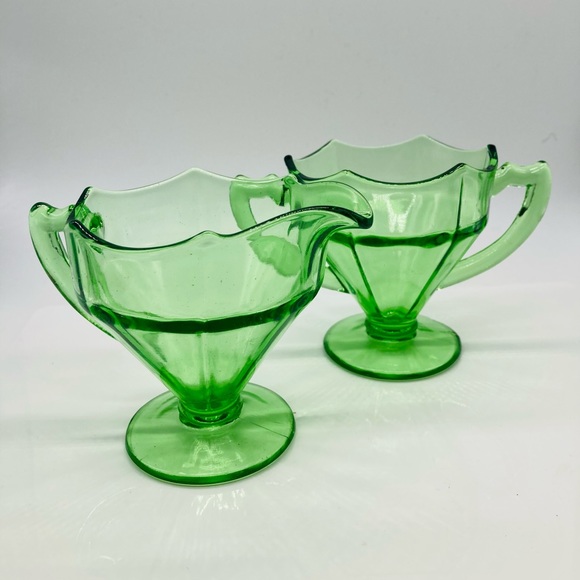 Dining Vintage Green Depression Glass Creamer Sugar Set Poshmark